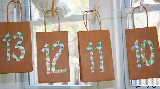 How to Easily Make an Original and Cheap Advent Calendar? 