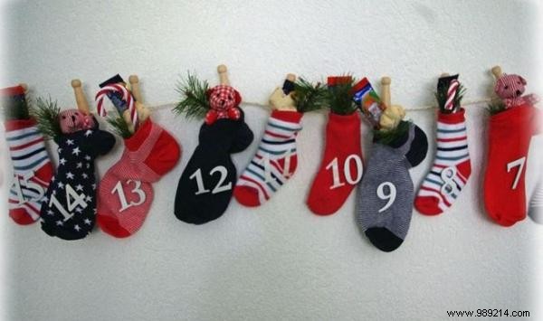 How to Easily Make an Original and Cheap Advent Calendar? 