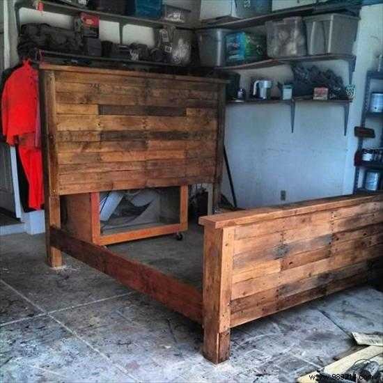 24 Amazing Uses for Old Wooden Pallets. 