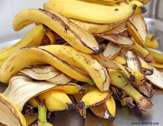 Stop Throwing Banana Peels! Here are 23 ways to use them. 