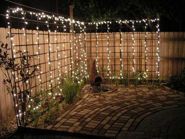 29 Awesome Garden Lighting Ideas (Inexpensive And Easy To Make). 