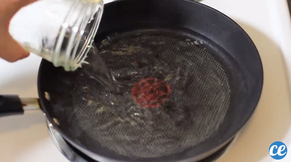 10 Incredible Uses For VINEGAR Everyone Should Know! 