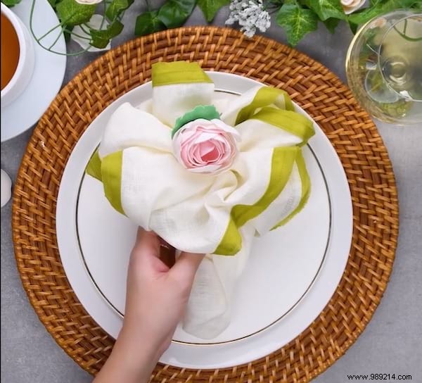 10 Easy Napkin Folds That Will Wow All Your Guests. 