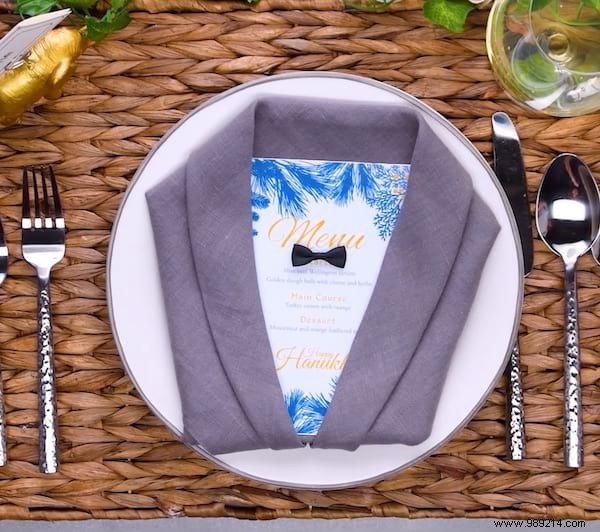 10 Easy Napkin Folds That Will Wow All Your Guests. 