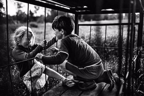 These Children Live WITHOUT A SCREEN Or A Tablet. The Beautiful Photos of Niki Boon. 