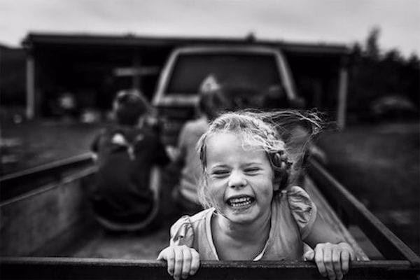 These Children Live WITHOUT A SCREEN Or A Tablet. The Beautiful Photos of Niki Boon. 