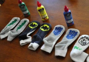 DIY:Non-slip socks for your children. 