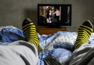 How to Listen to TV Without Disturbing Others 