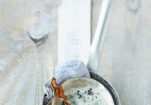 Recipe for Parsley Root Soup with Beluga Lentils and Honey Bacon 