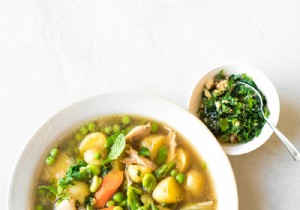 Spring  nage  with chicken and pesto 