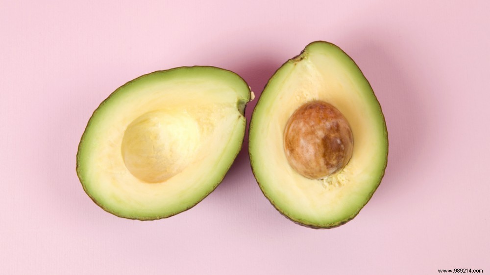 4 ways to store half an avocado 