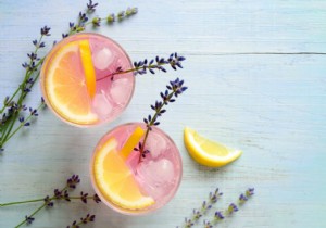 Summery and refreshing:making lavender lemonade 