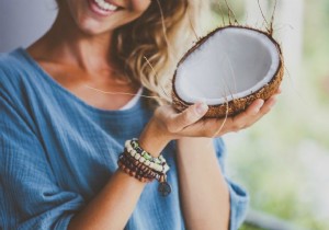 How many calories are in coconut? 