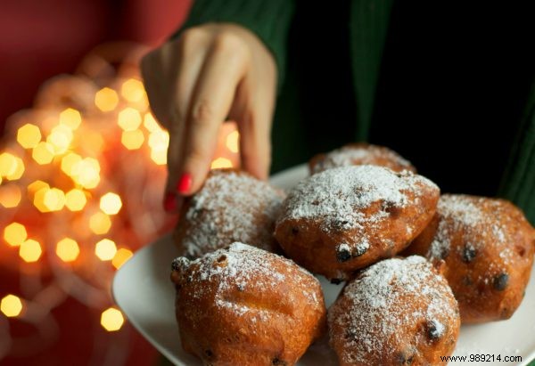 This is how you make the perfect oliebol 