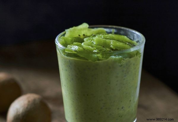 Enjoy:chia pudding with kiwi and matcha 