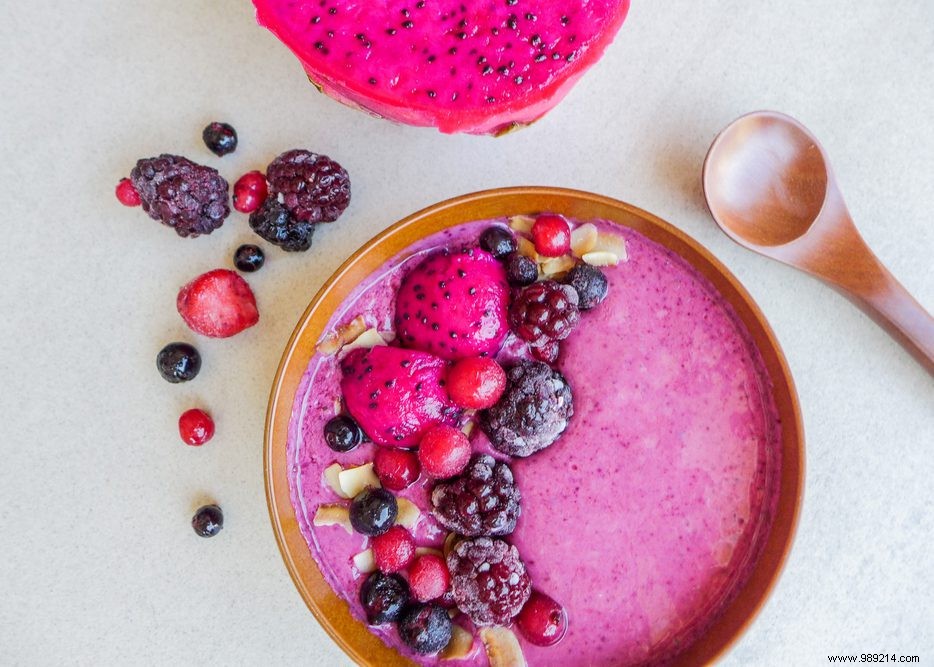 How do you make a pitahaya bowl? 