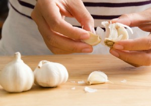 Garlic cut? Why you have to wait another 10 minutes before baking 