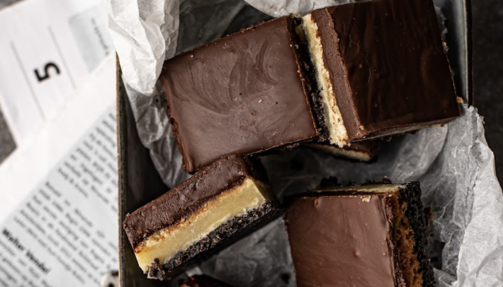 OhMyFoodness recipe:Oreo &chocolate fudge butter cookie bars 