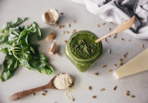 This is how you store fresh pesto 