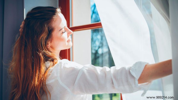 Can you tan if you re behind glass? 