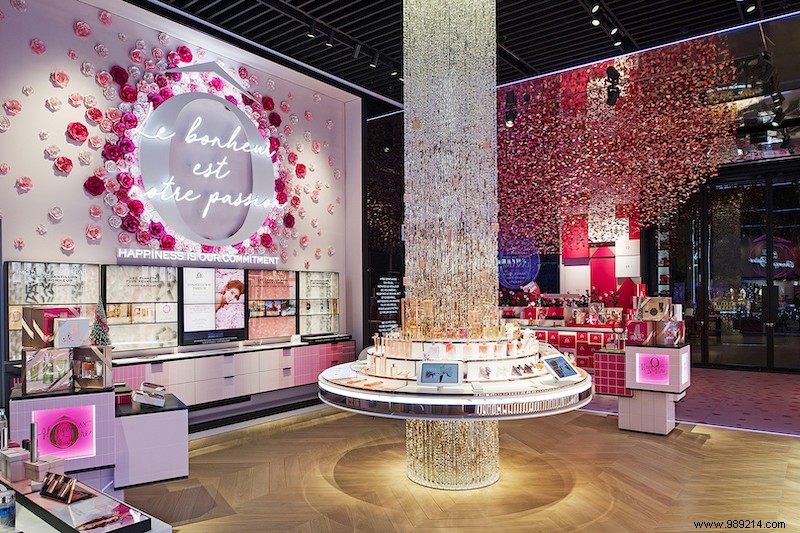 See:the Lancôme flagship store in Paris 