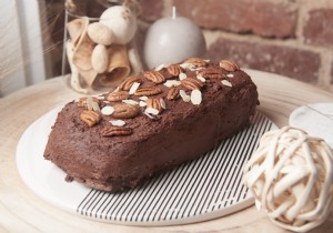 Gluten-free and lactose-free Christmas log – Recipe Schär 