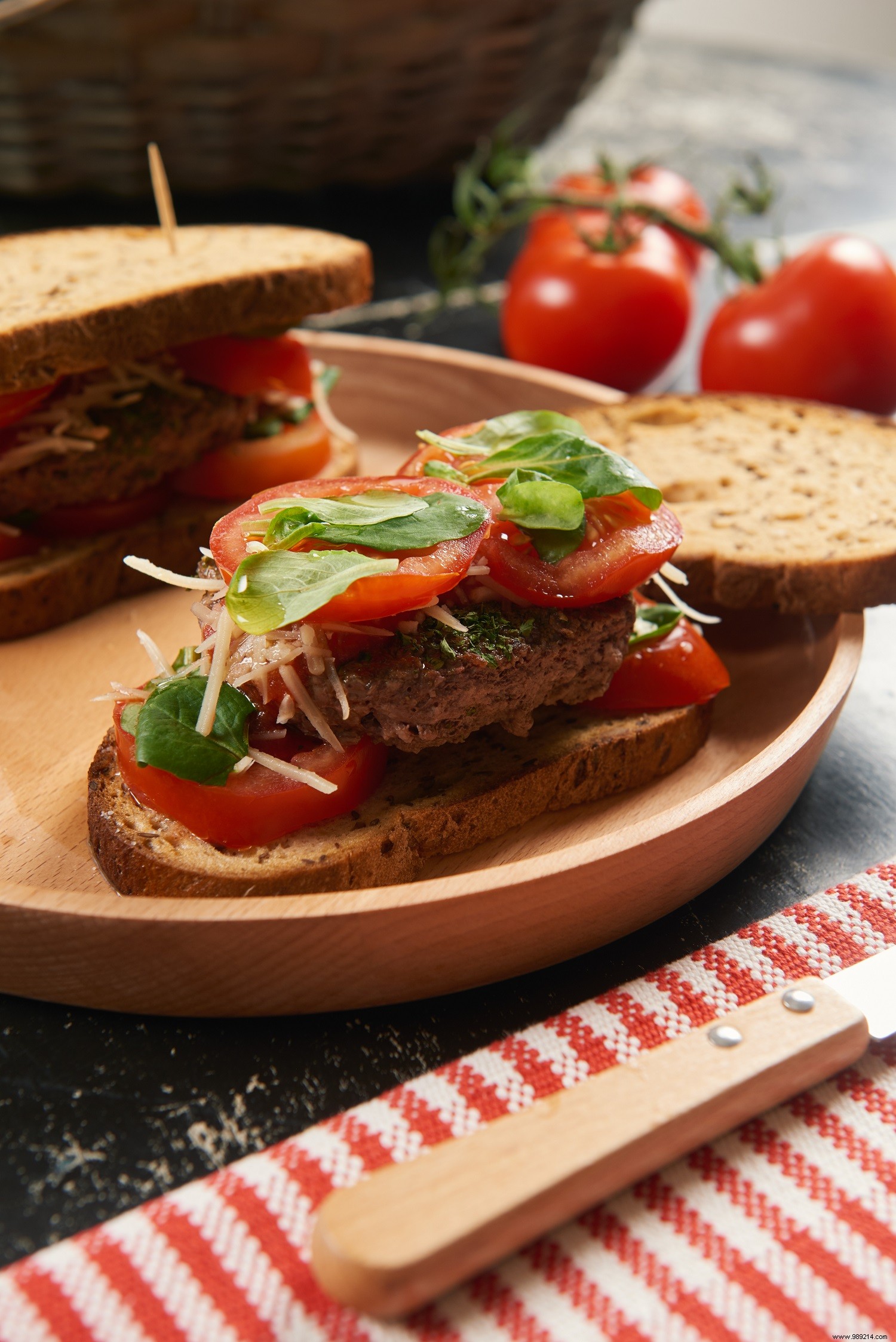 Revisited gluten-free burger – Recipe Schär 