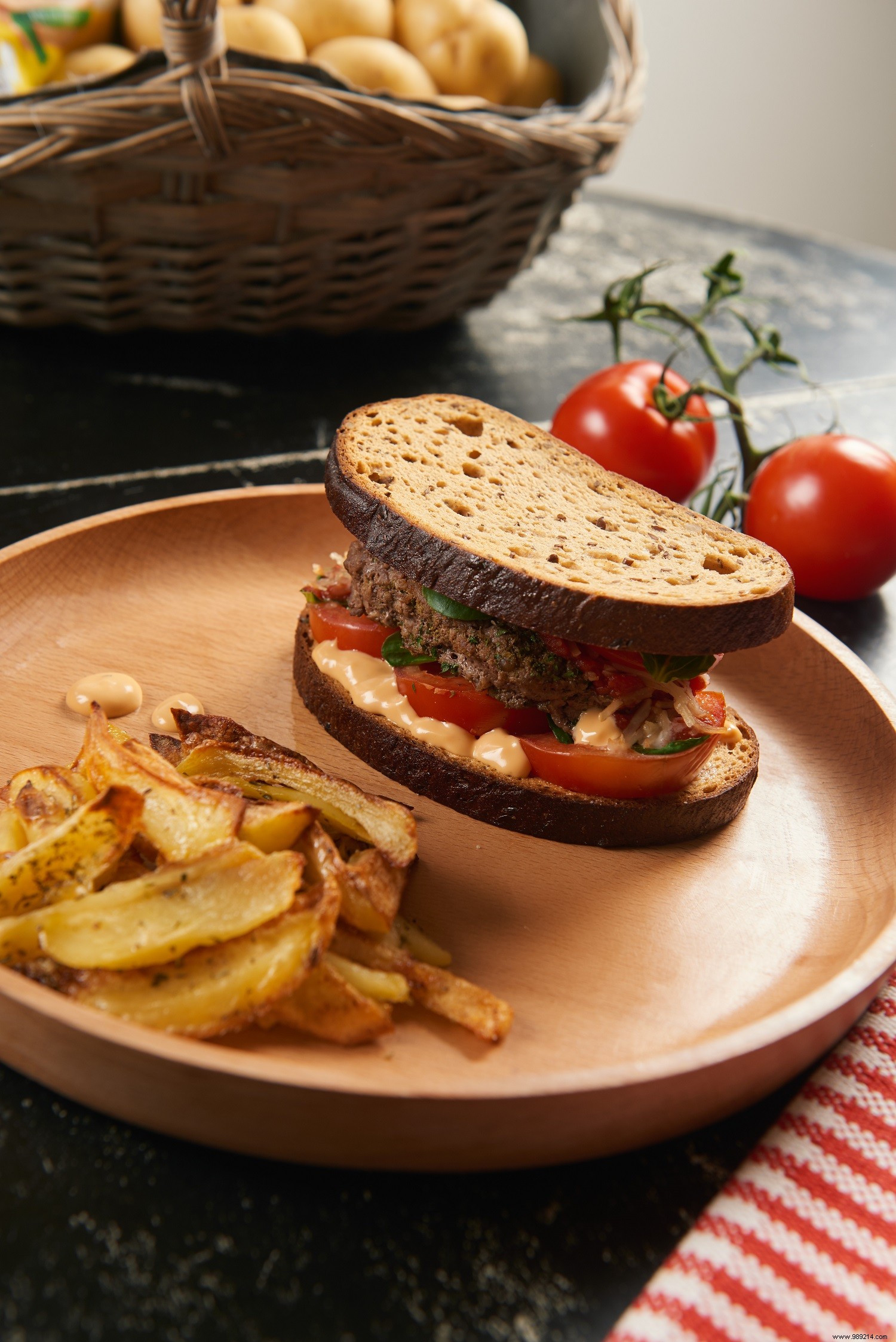 Revisited gluten-free burger – Recipe Schär 