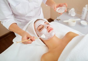 Why go to a beauty institute for treatments? 