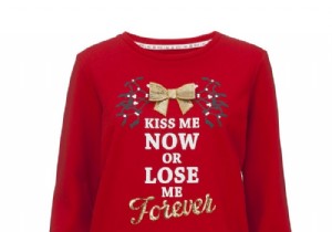 10 x Christmas sweaters for you and your love 