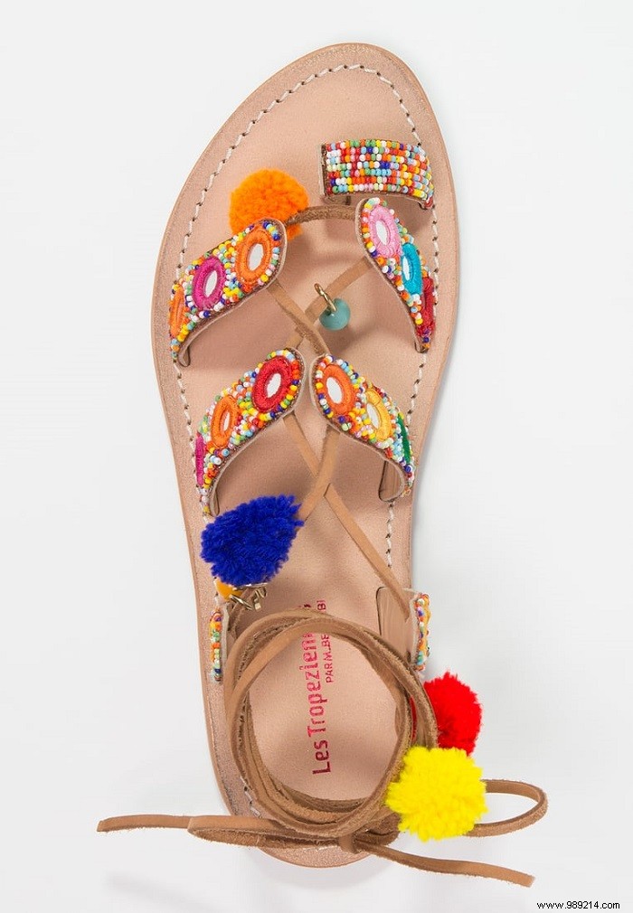 6 x Pom Pom Sandals 