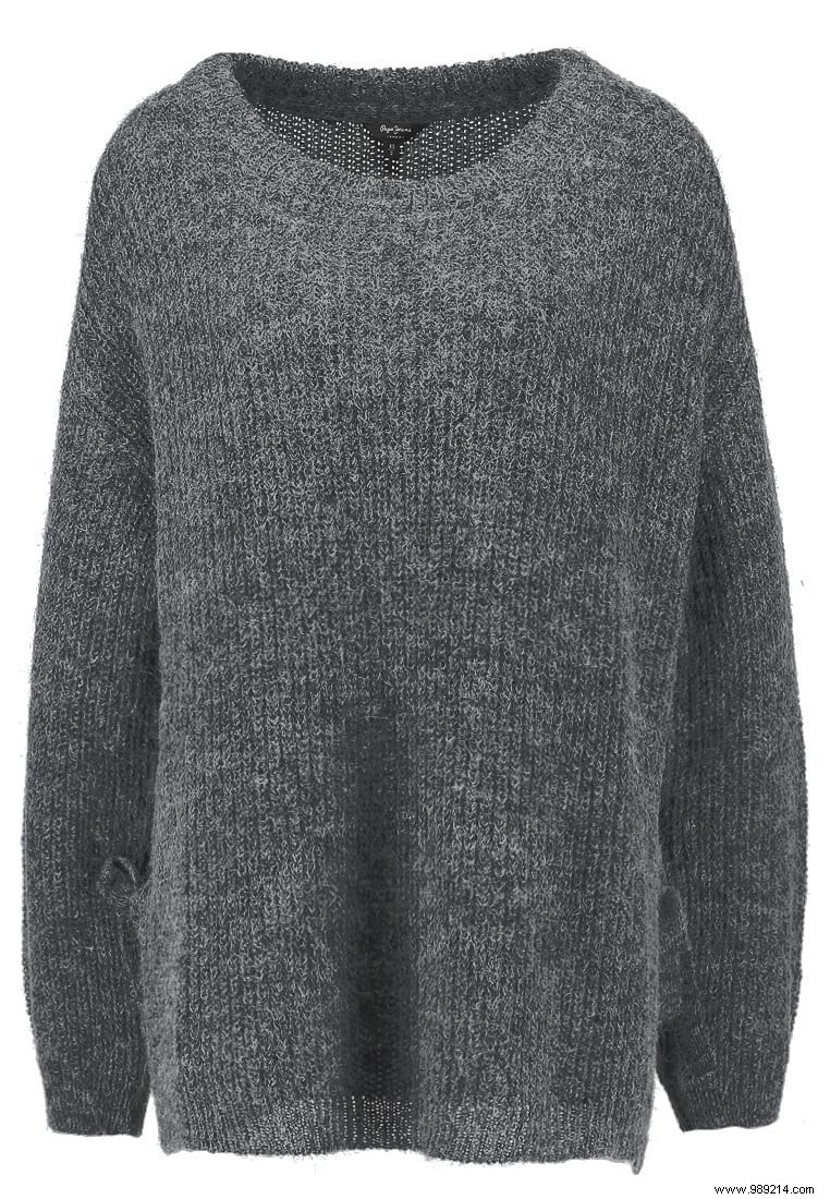 6 x oversized sweaters to keep you warm 