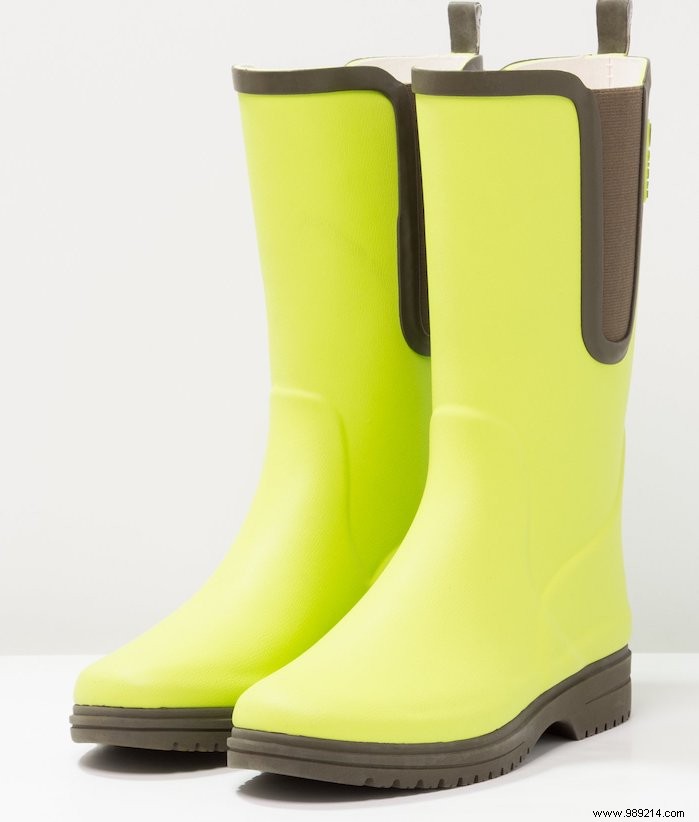 10 comfortable and stylish rain boots for the new season 