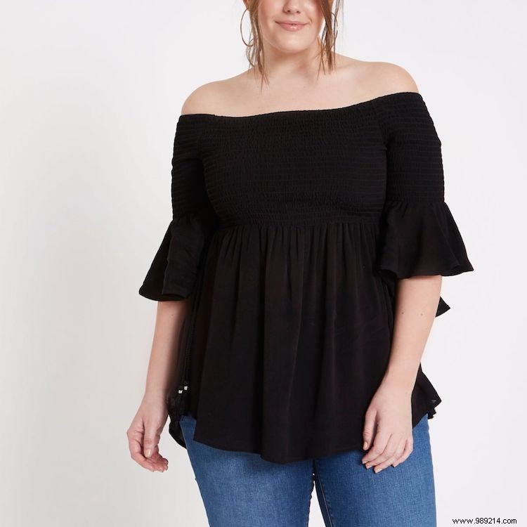 10 off-the-shoulder tops that are perfect for spring 