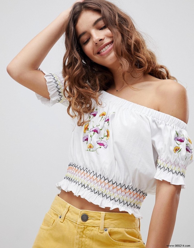 10 off-the-shoulder tops that are perfect for spring 