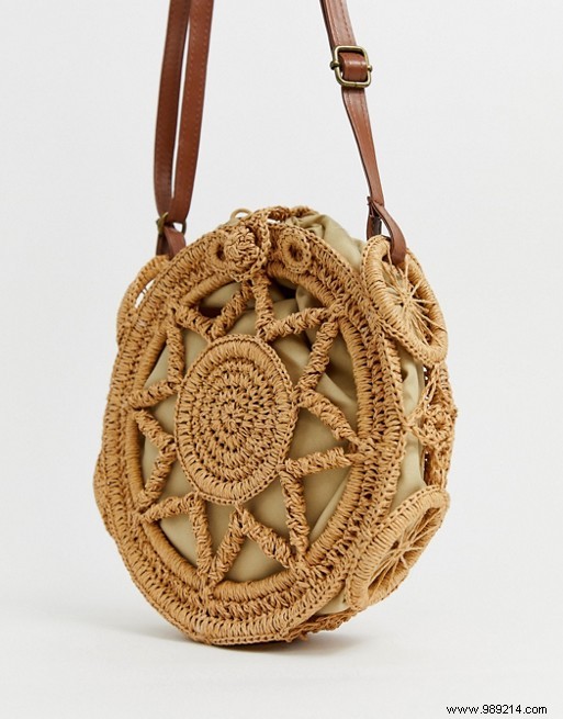 We wear these bags made of natural materials all summer 