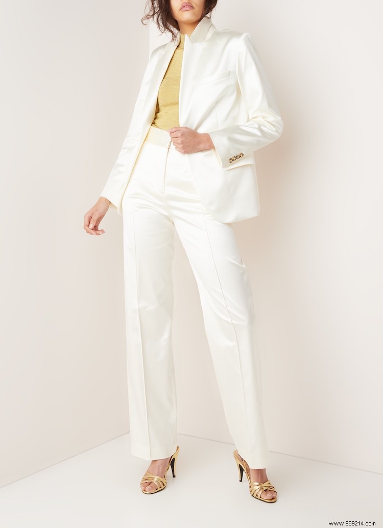 Trend:women s suits are a must this season too! 