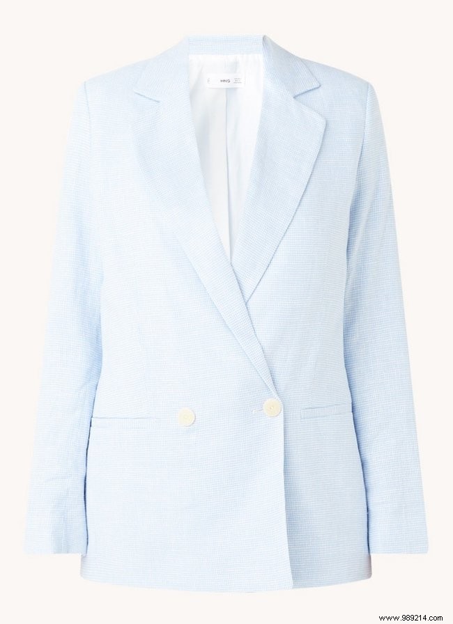 These classic blazers flatter every figure 