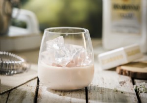 Three festive drinks for a white Christmas 