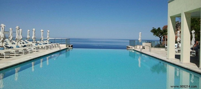 10 x the most beautiful infinity pools in the world 