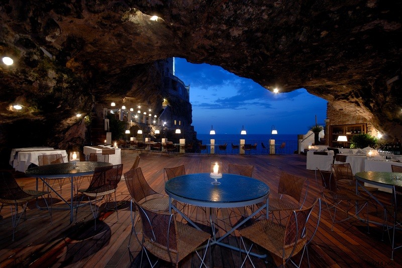 10 unusual and unique restaurants in the world 