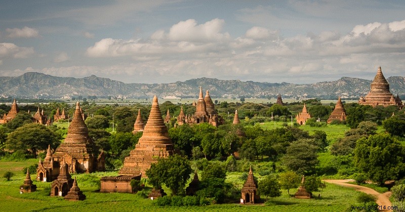 10 Famous Buddhist Temples in the World Worth Visiting 