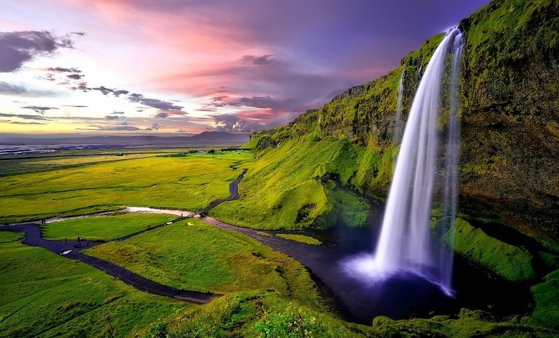 Ten spectacular waterfalls 