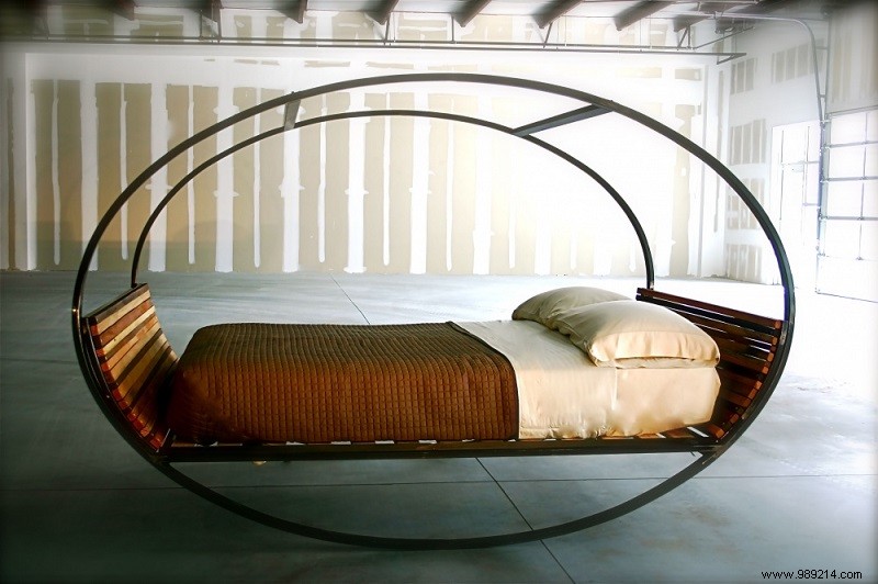 11 individually designed beds 