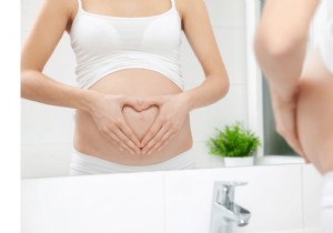 Cosmetics for pregnant women:what precautions to take? 