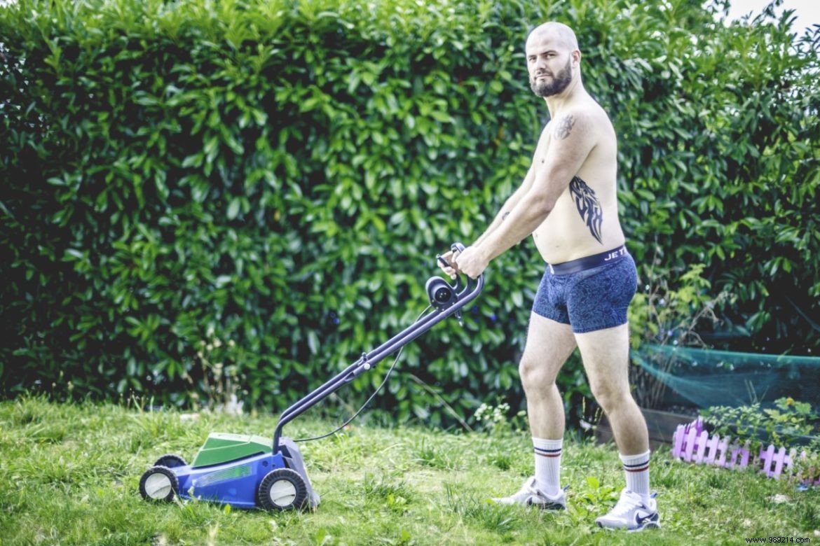 Mister Greenzzly:Male underwear dedicated to all body types. 