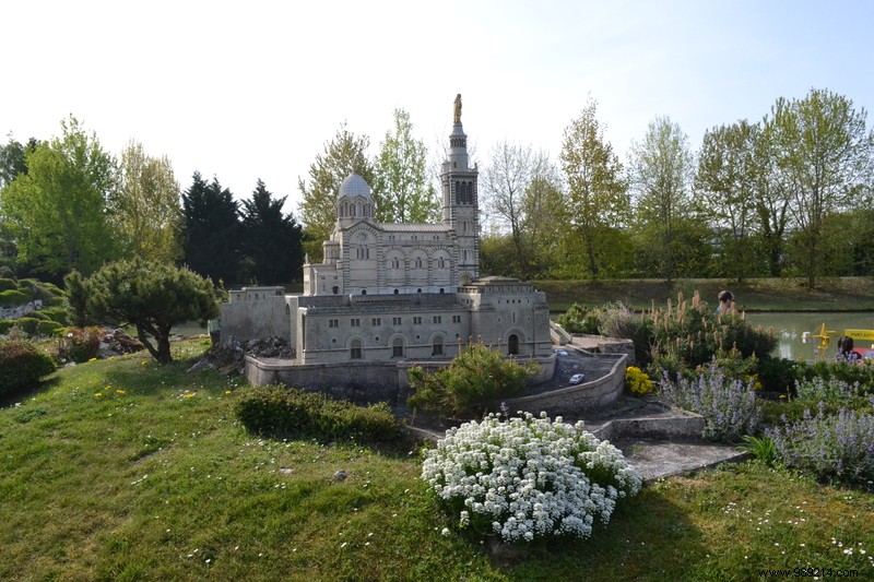 France Miniature:a tour of France in one day! 