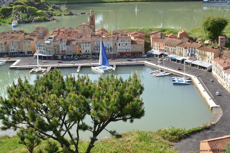 France Miniature:a tour of France in one day! 