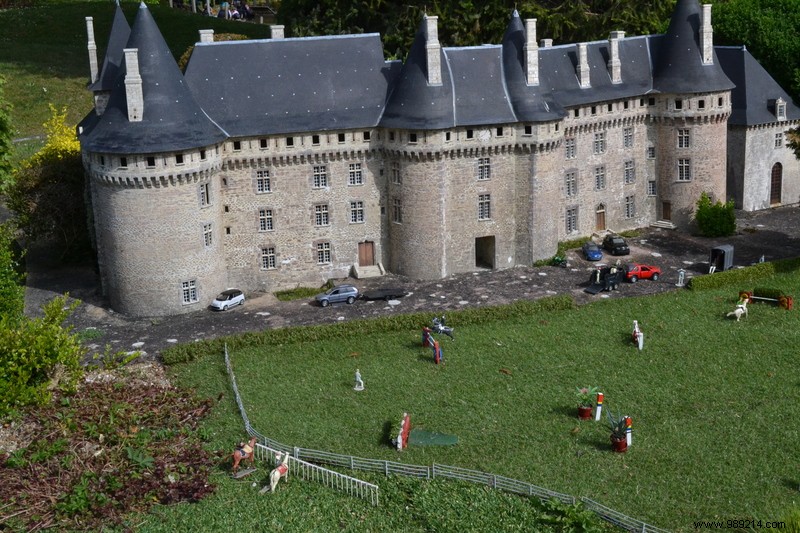 France Miniature:a tour of France in one day! 