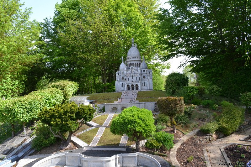 France Miniature:a tour of France in one day! 